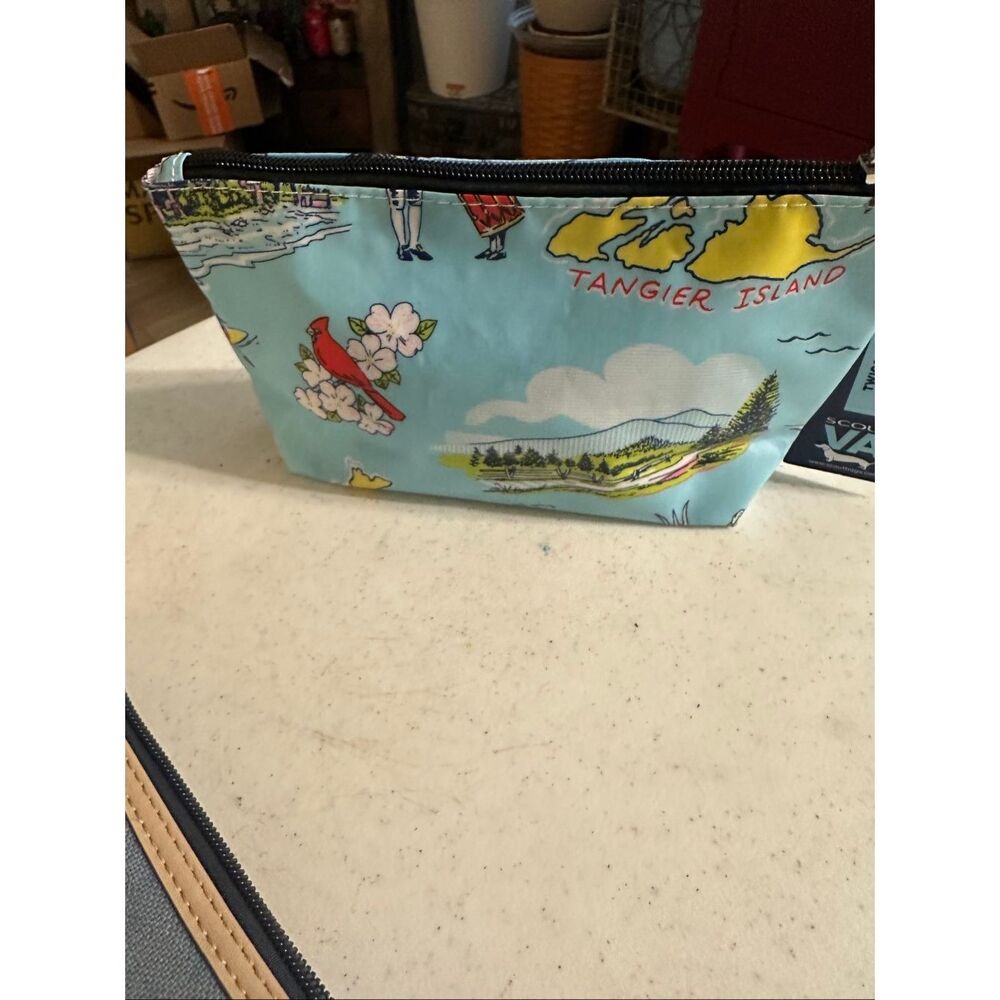 Scout VA Women's Blue Virginia Landmarks Twiggy Cosmetic Pouch Makeup Bag NWT - Picture 2 of 5